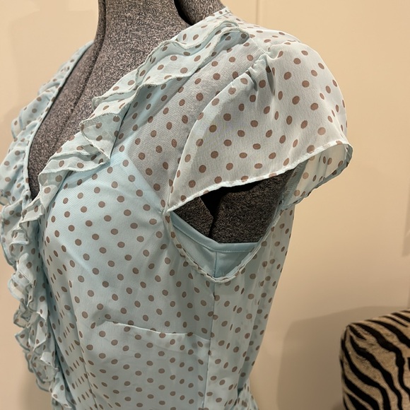 Sheer dress with jewelled buttons and lining - Picture 4 of 4